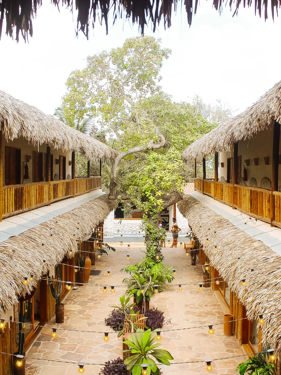 Chegada à Galeria Beco de Pedra, no coração da vila de Jericoacoara
